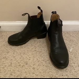 Black Blundstone boots